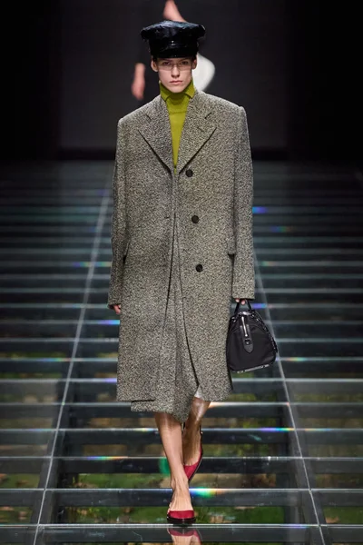 Look 26